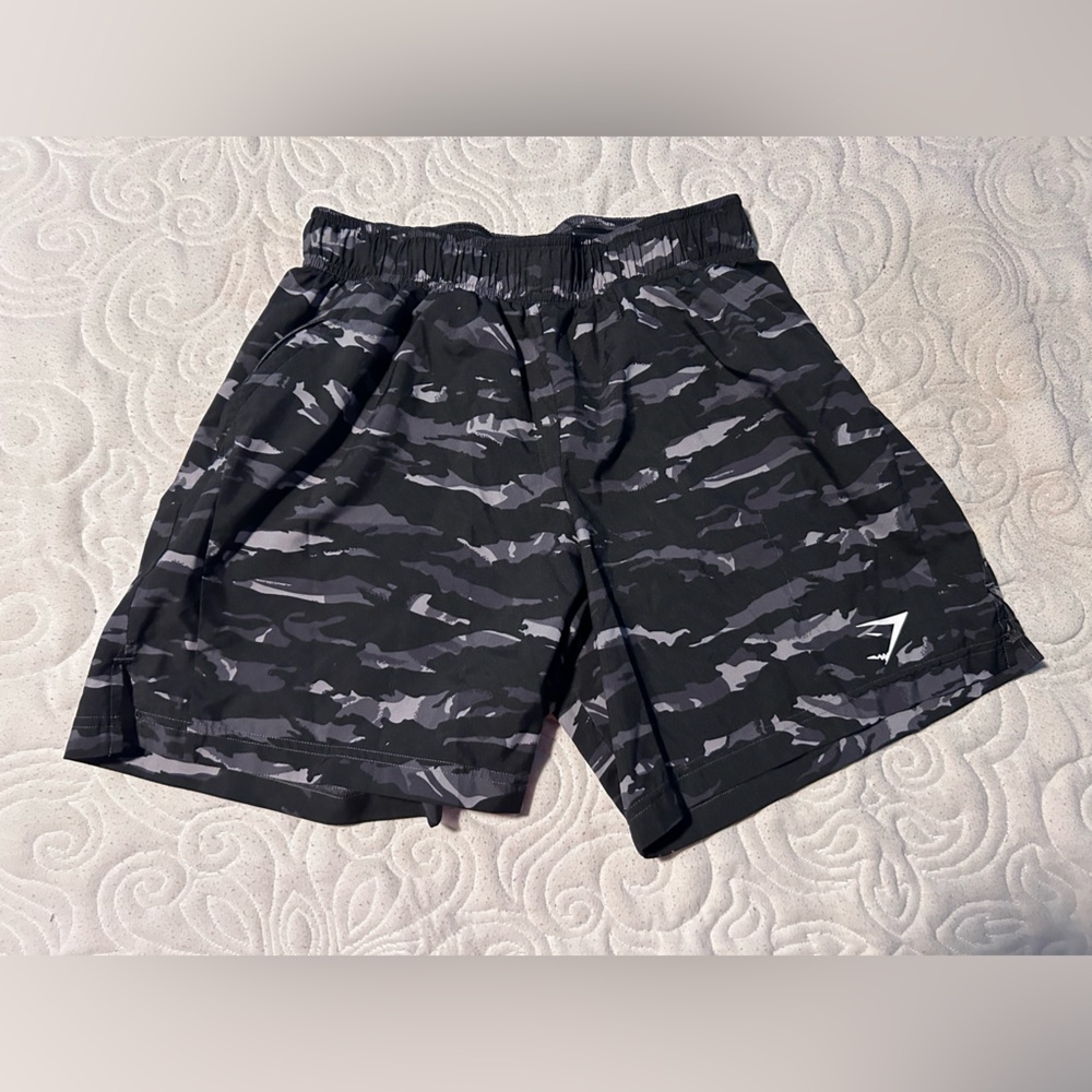 Gymshark Black Camp Sport Shorts 7”